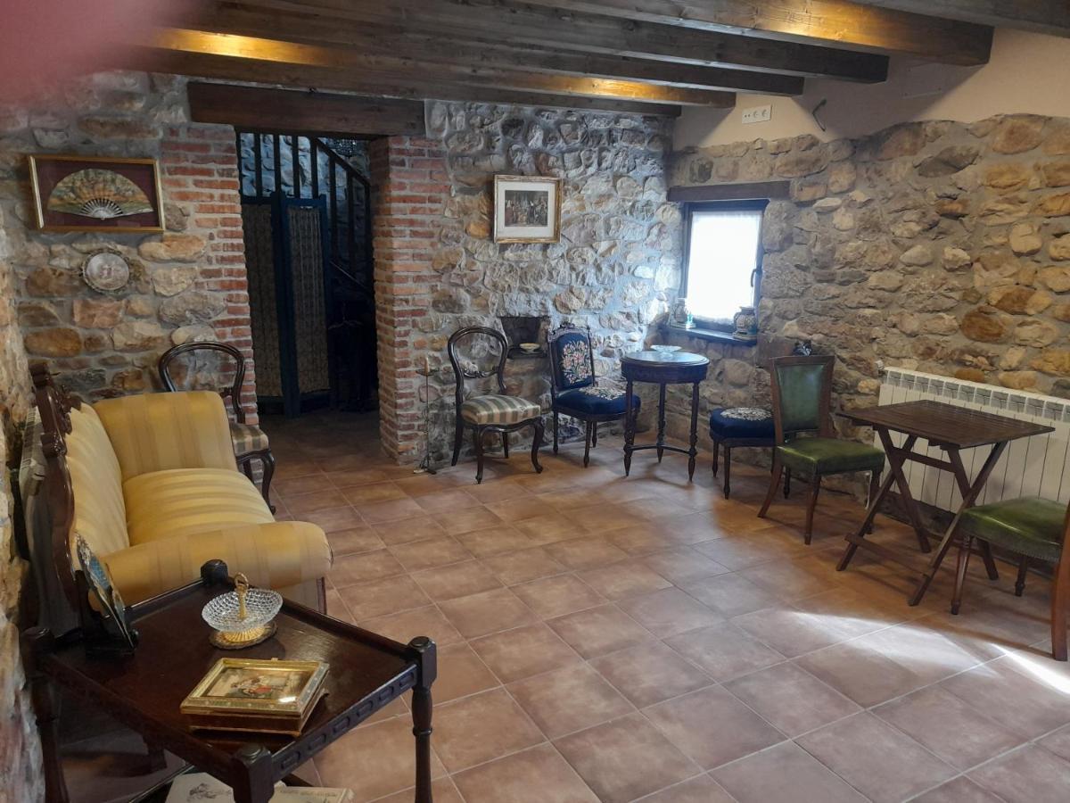 La Posada Del Canario Onís Exterior foto